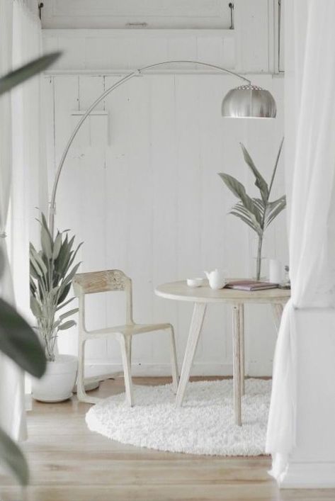 Dining table set product photo