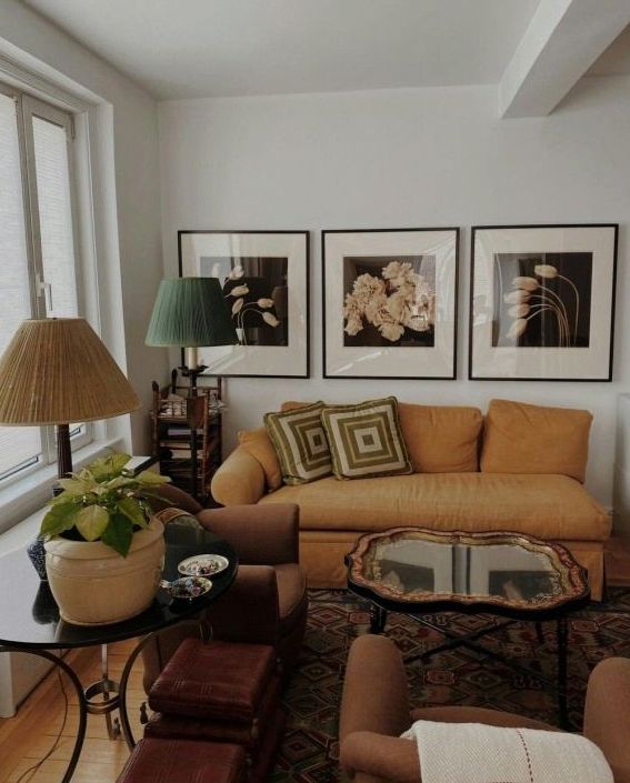 3-seater modern sofa